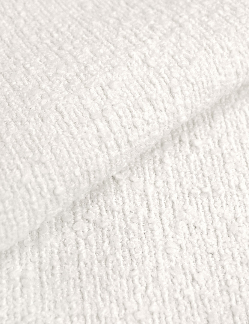 #color::white-boucle