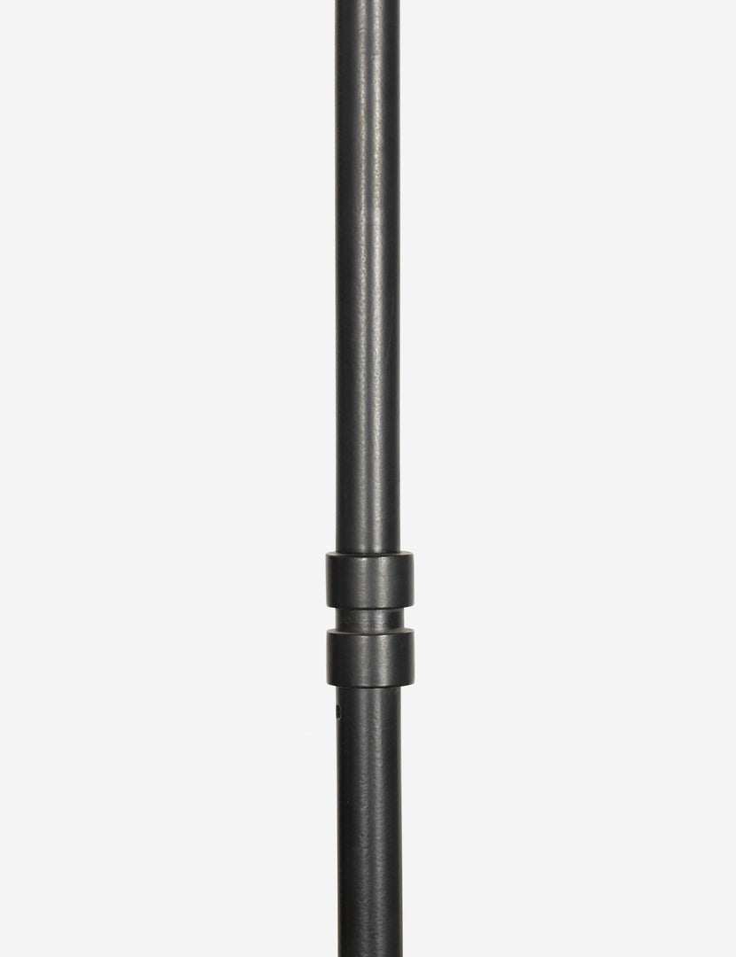 #color::black #size::41-dia