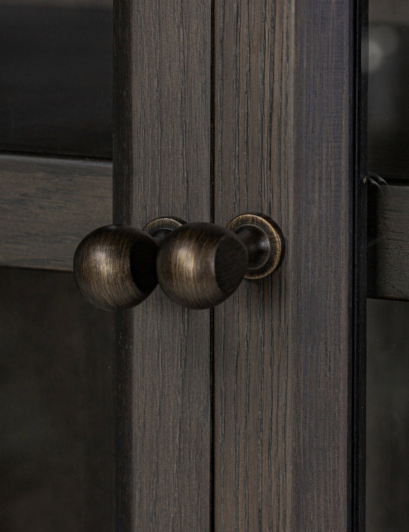 #color::smoked-black-oak