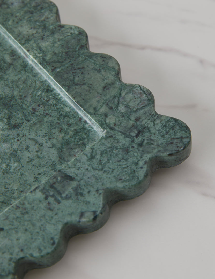 #color::emerald-marble