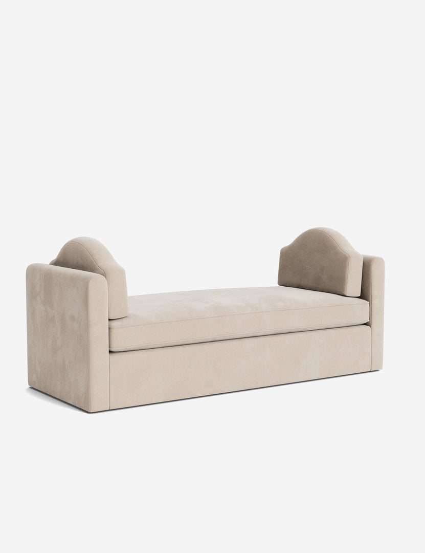 #color::sand-vintage-velvet