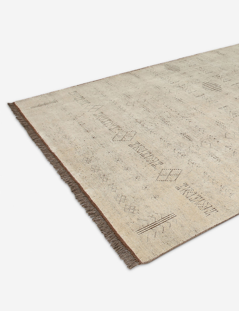 #color::cream #size::8--x-10- #size::9--x-12-