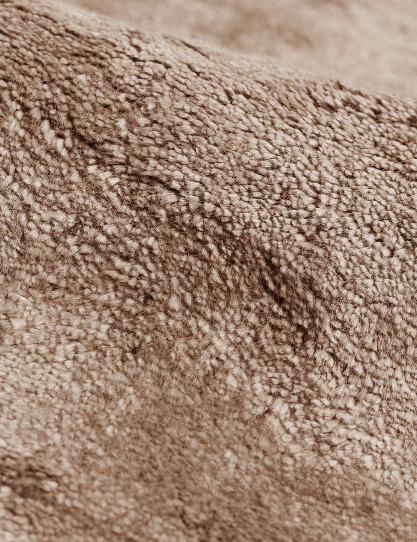 #color::sand-dune #size::6--x-9- #size::8--x-10- #size::9--x-12- #size::10--x-14- #size::12--x-15- #size::6--round #size::8--round