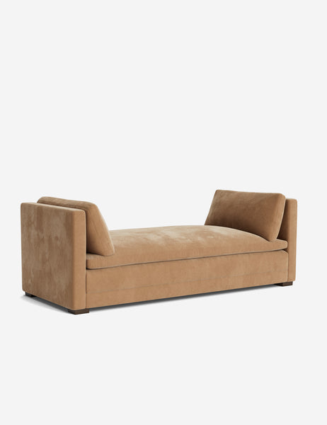 #color::caramel-vintage-velvet