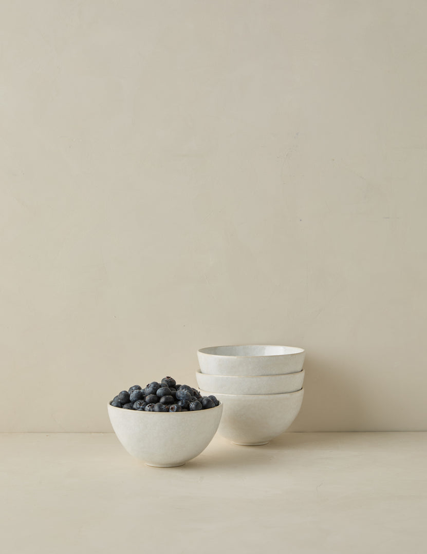 #color::white #style::cereal-bowls--set-of-4