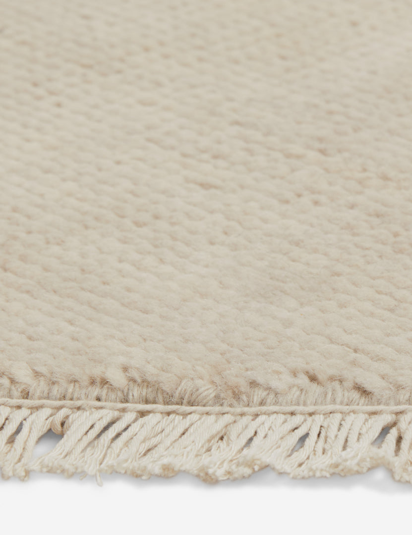 #color::ivory #size::6--round #size::8--round