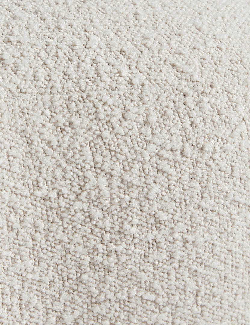 #color::ivory-boucle