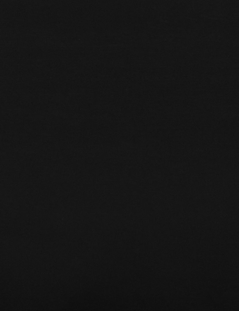 #color::black #size::94-w