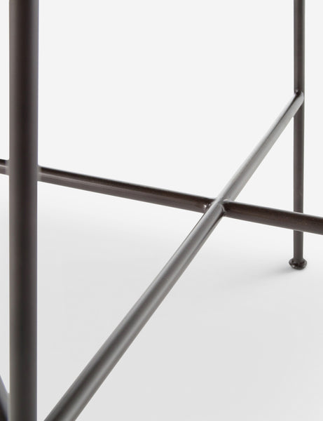 #color::brown #size::bar