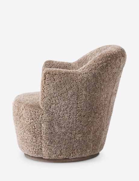 #color::taupe-shearling