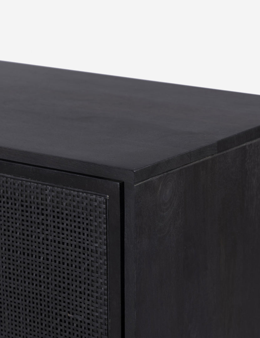 #color::black-and-black