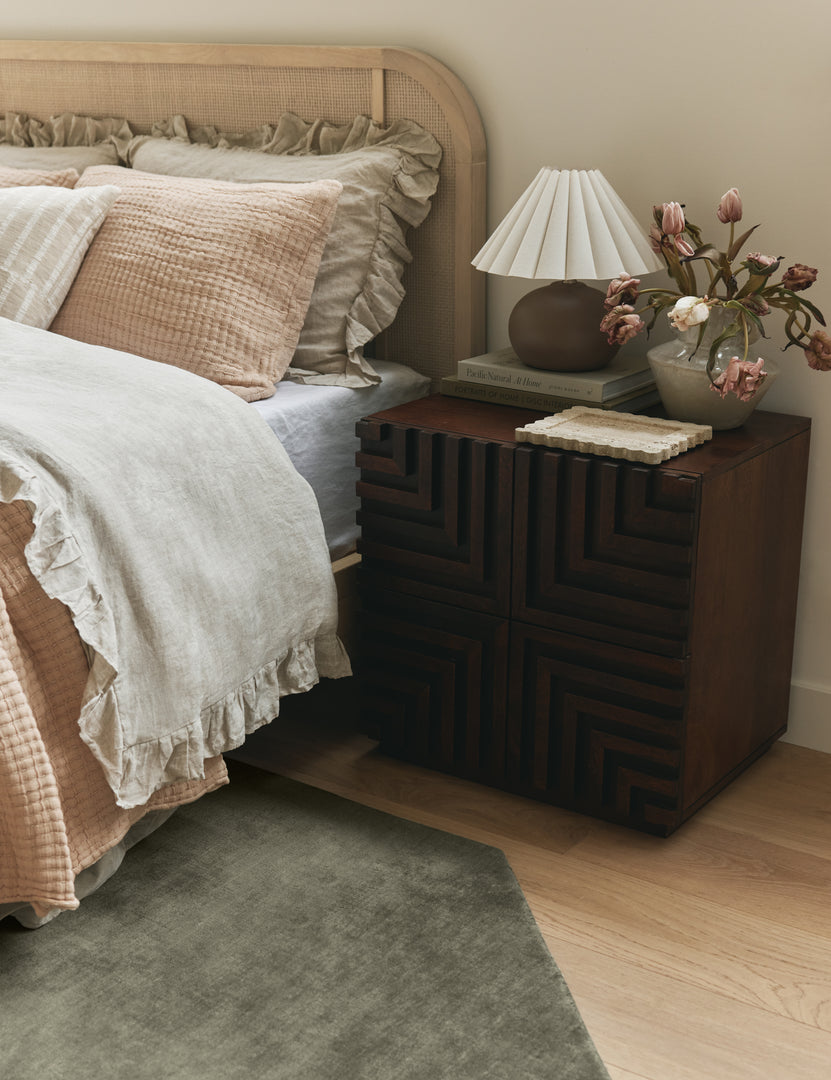 Cinzia Nightstand