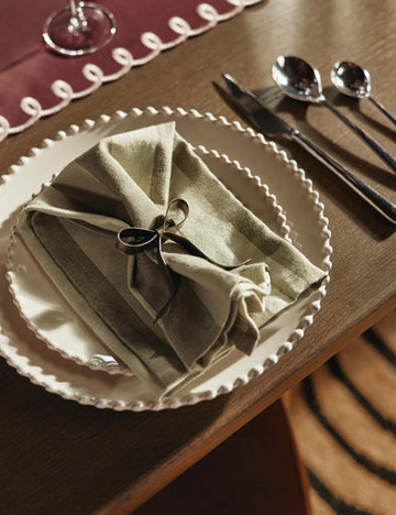 #color::olive-+-sage #style::napkin--set-of-4