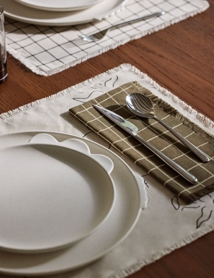 #color:natural #style::placemat--set-of-4