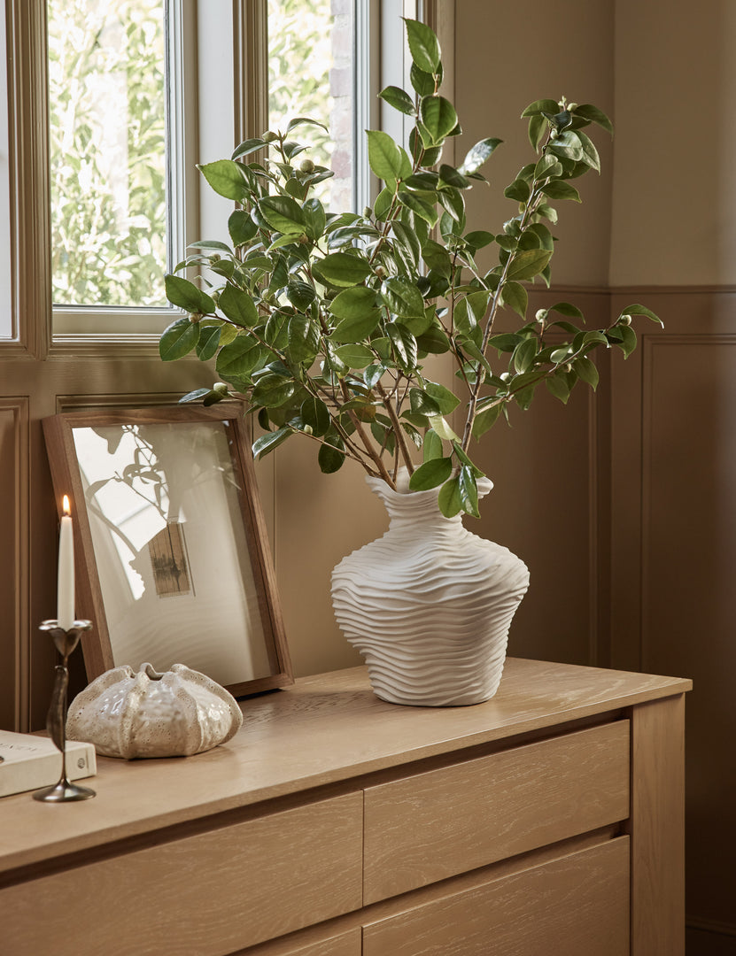 #color::ivory #size::large