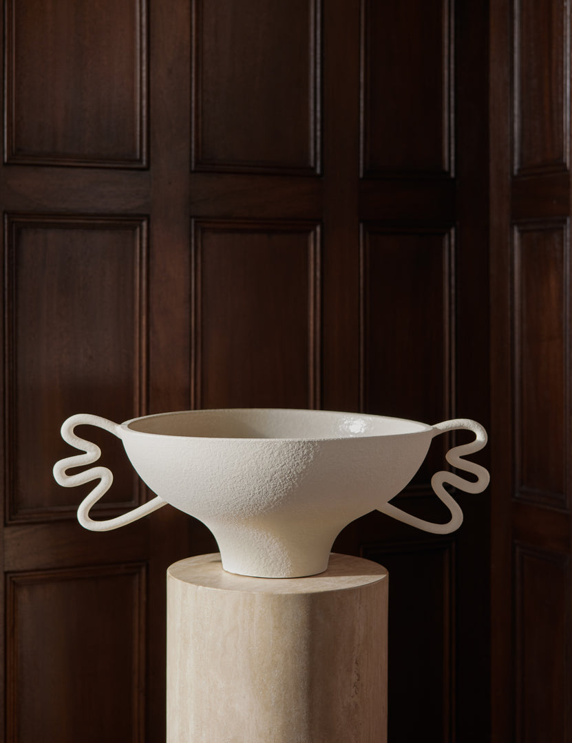 #color::ivory #style::large