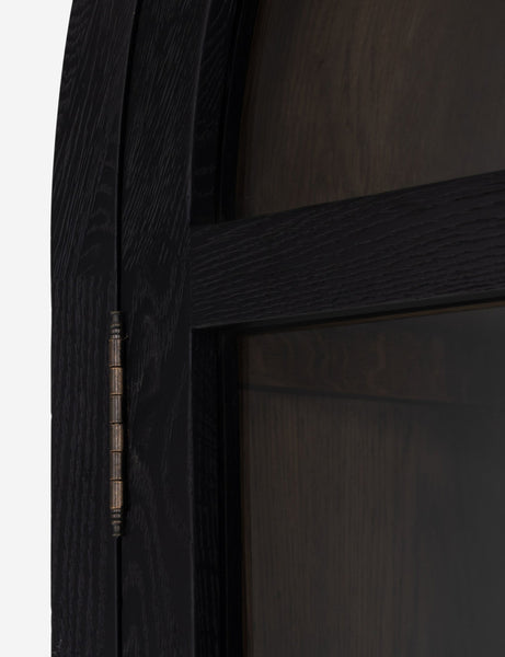 #color::oak-and-black