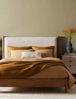 Kisner Platform Bed : Leather / Queen