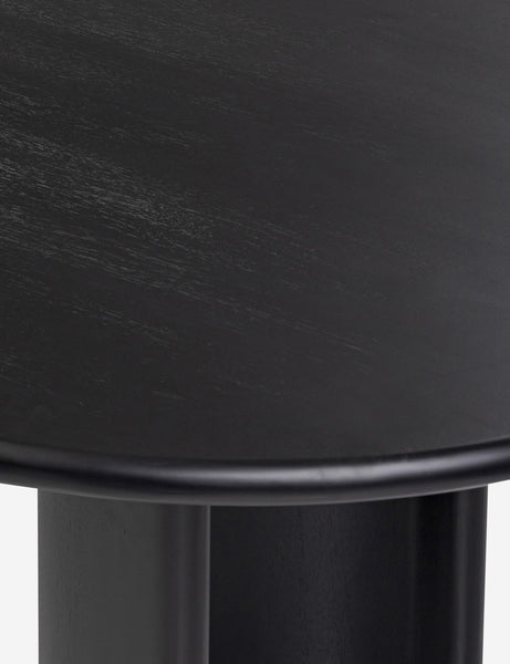 #color::black #size::118-w