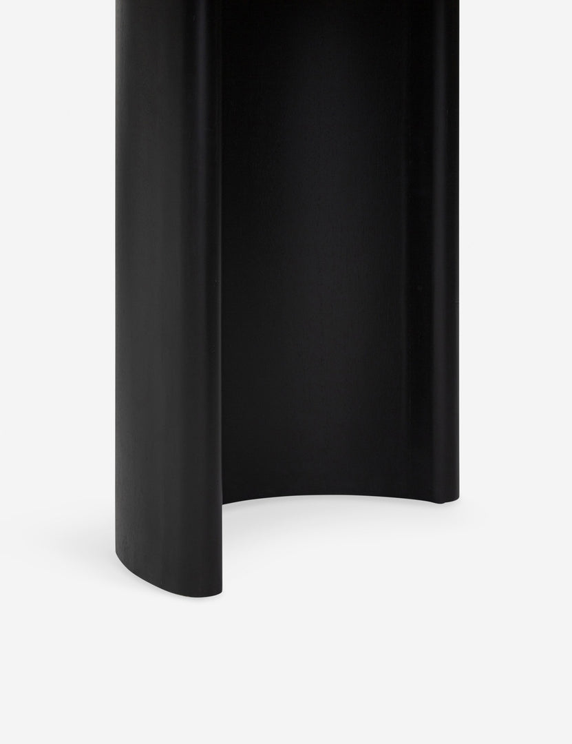 #color::black #size::118-w