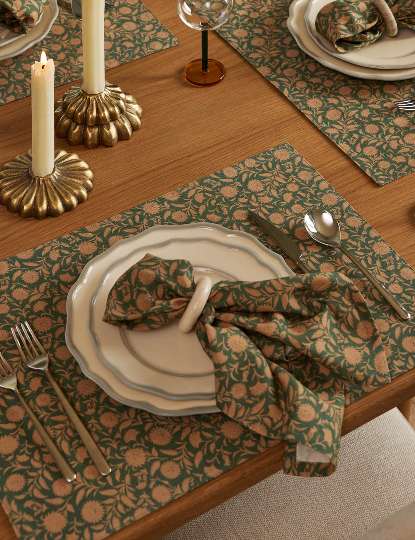 #color::silvia-in-gray #style::dinner-plates--set-of-4