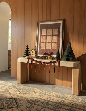 Mauree Velvet Garland : Toast