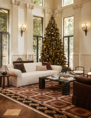 Ozmun Sofa : White Boucle