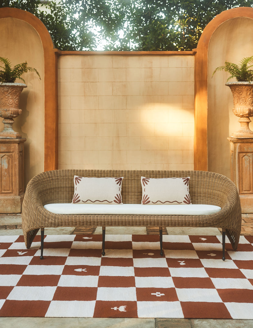 #color::brown #style::lumbar