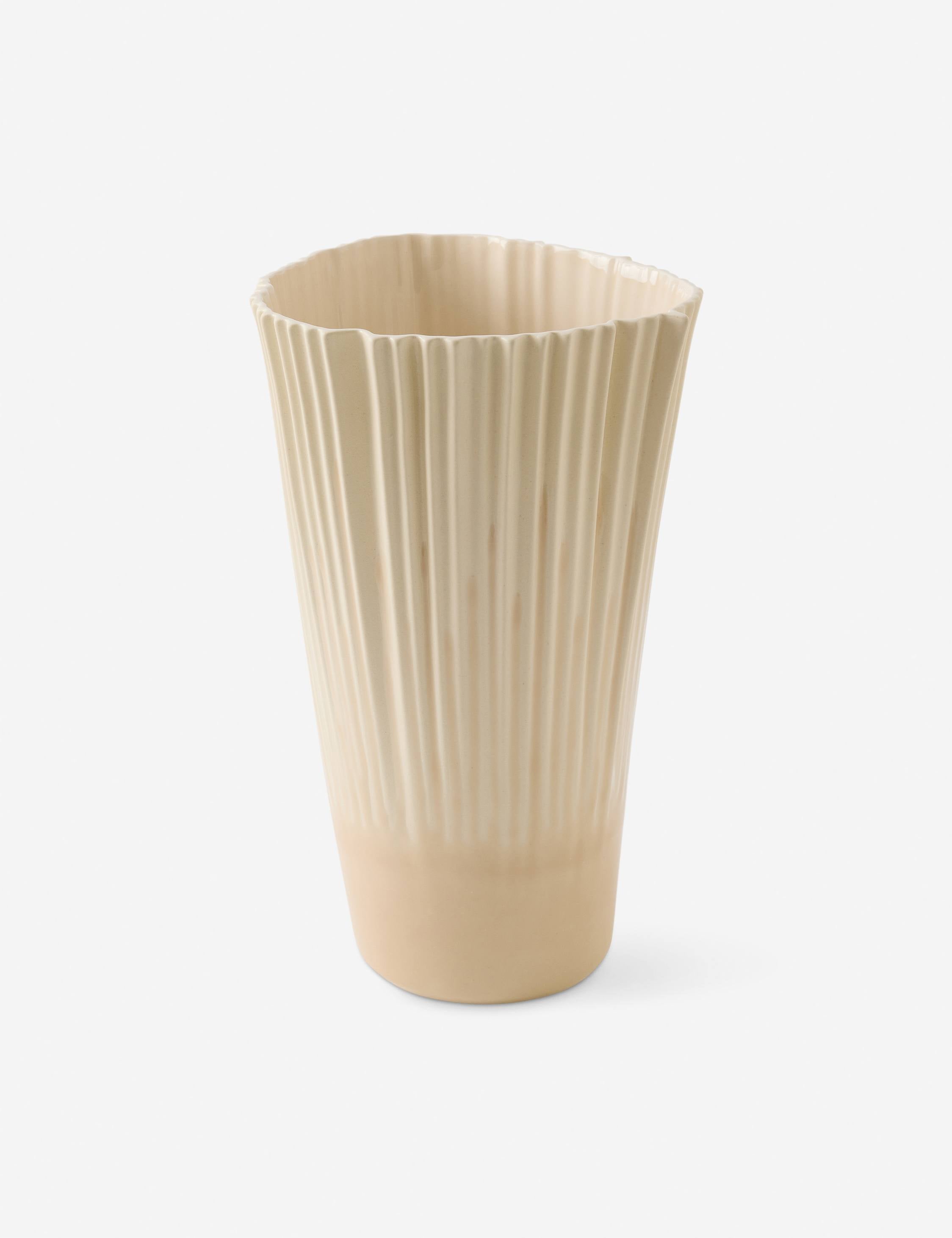 #color::ivory #size::small
