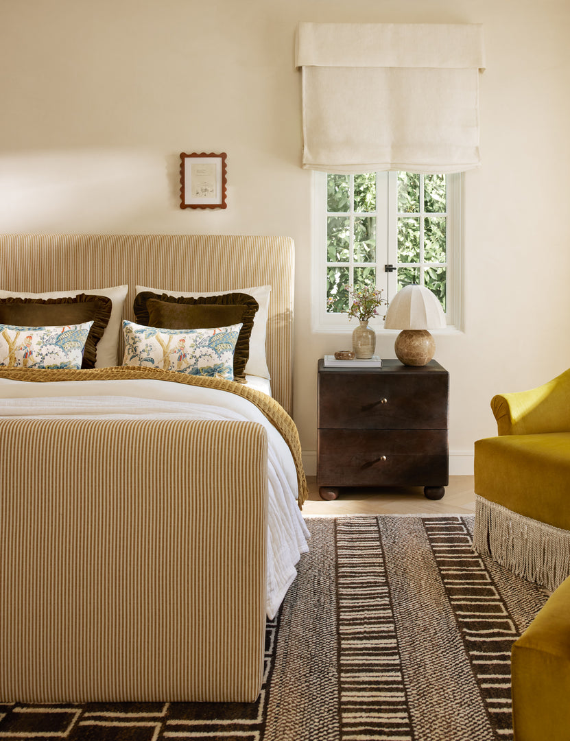 #color::olive #style::square #fill type::with-feather-down-insert #fill type::pillow-cover-only 