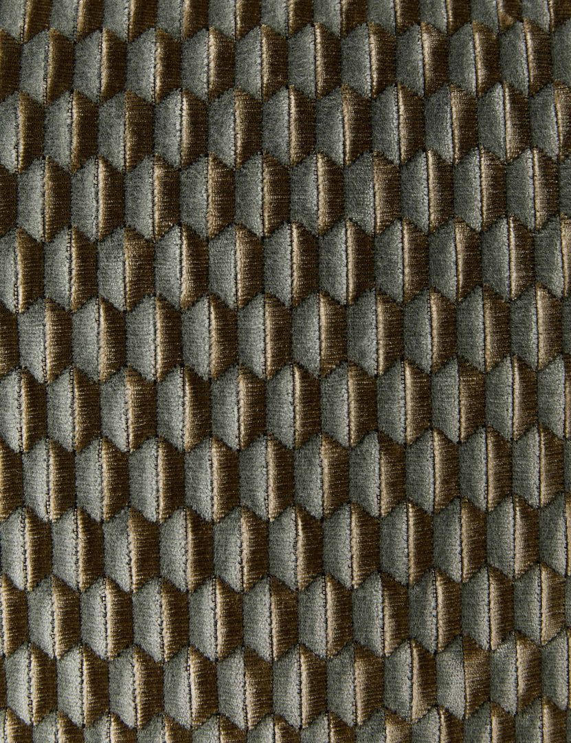 #color::mineral #style::square #style::lumbar