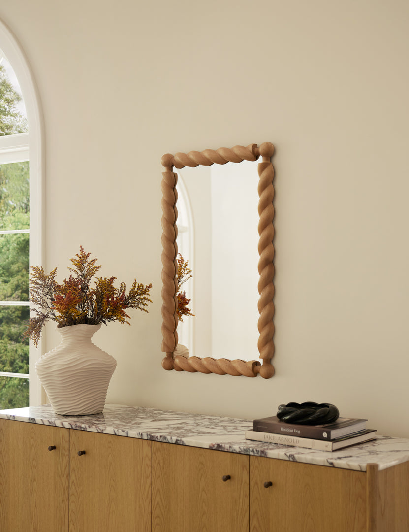 #color::ivory #size::large