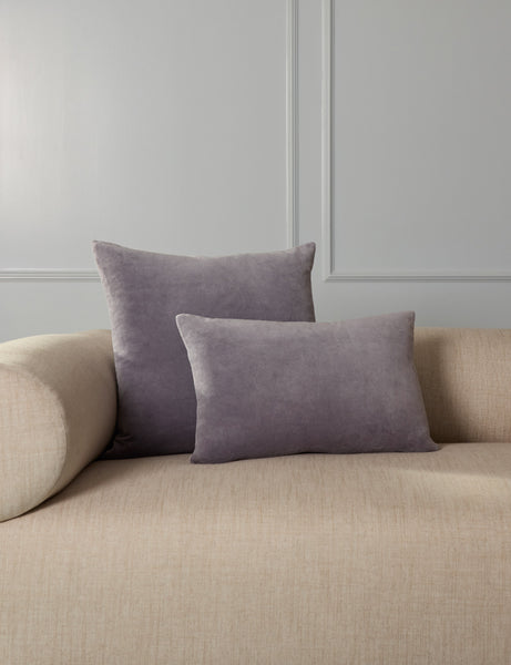 #color::lavender #style::square #style::lumbar
