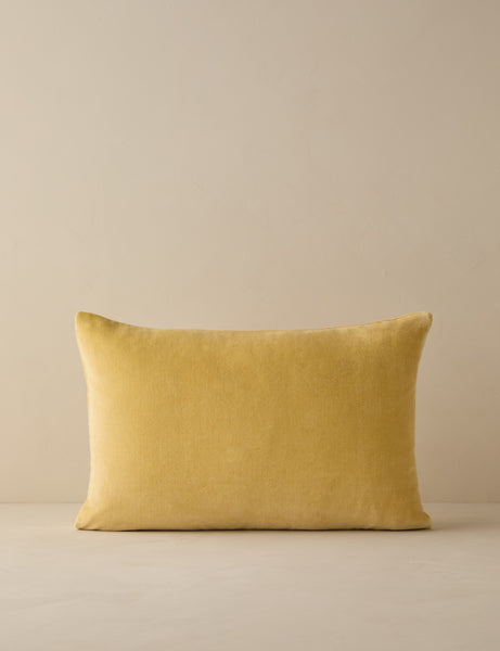 #color::buttercream #style::lumbar