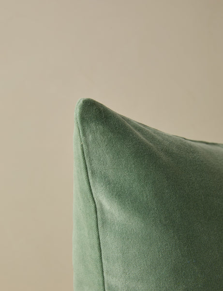 #color::celeste #style::square