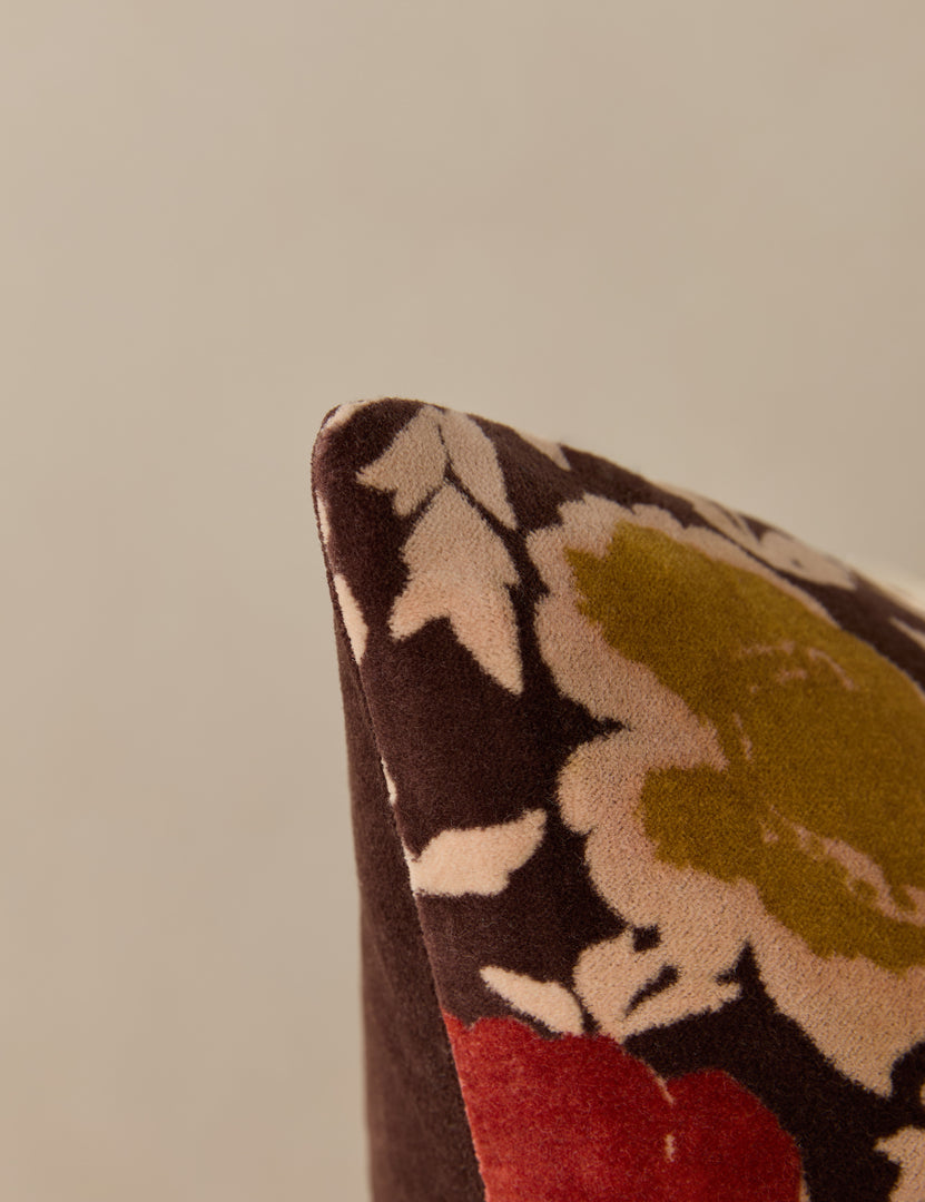 #color::autumn #style::lumbar #style::square #fill type::with-insert