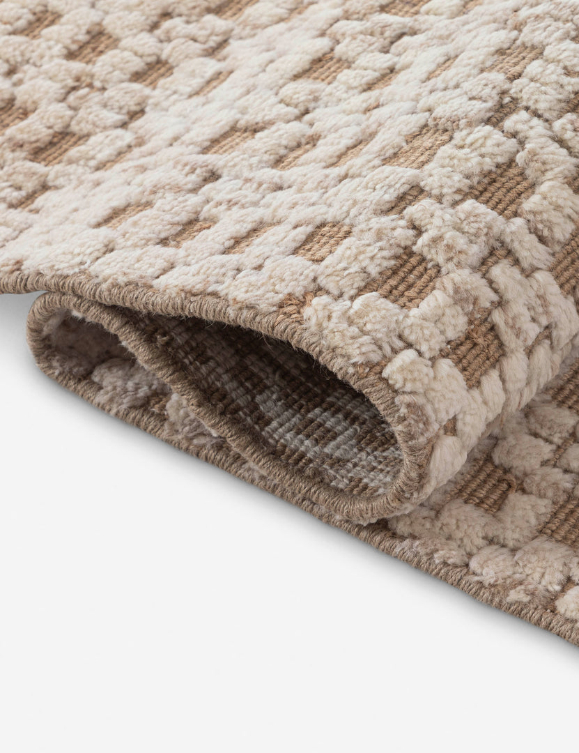 #color::neutral #size::2--x-3- #size::2-6--x-8--runner #size::3--x-5- #size::5--x-8- #size::7-9--x-9-9- #size::8-9--x-11-9-