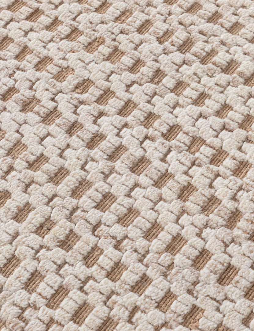 #color::neutral #size::2--x-3- #size::2-6--x-8--runner #size::3--x-5- #size::5--x-8- #size::7-9--x-9-9- #size::8-9--x-11-9-