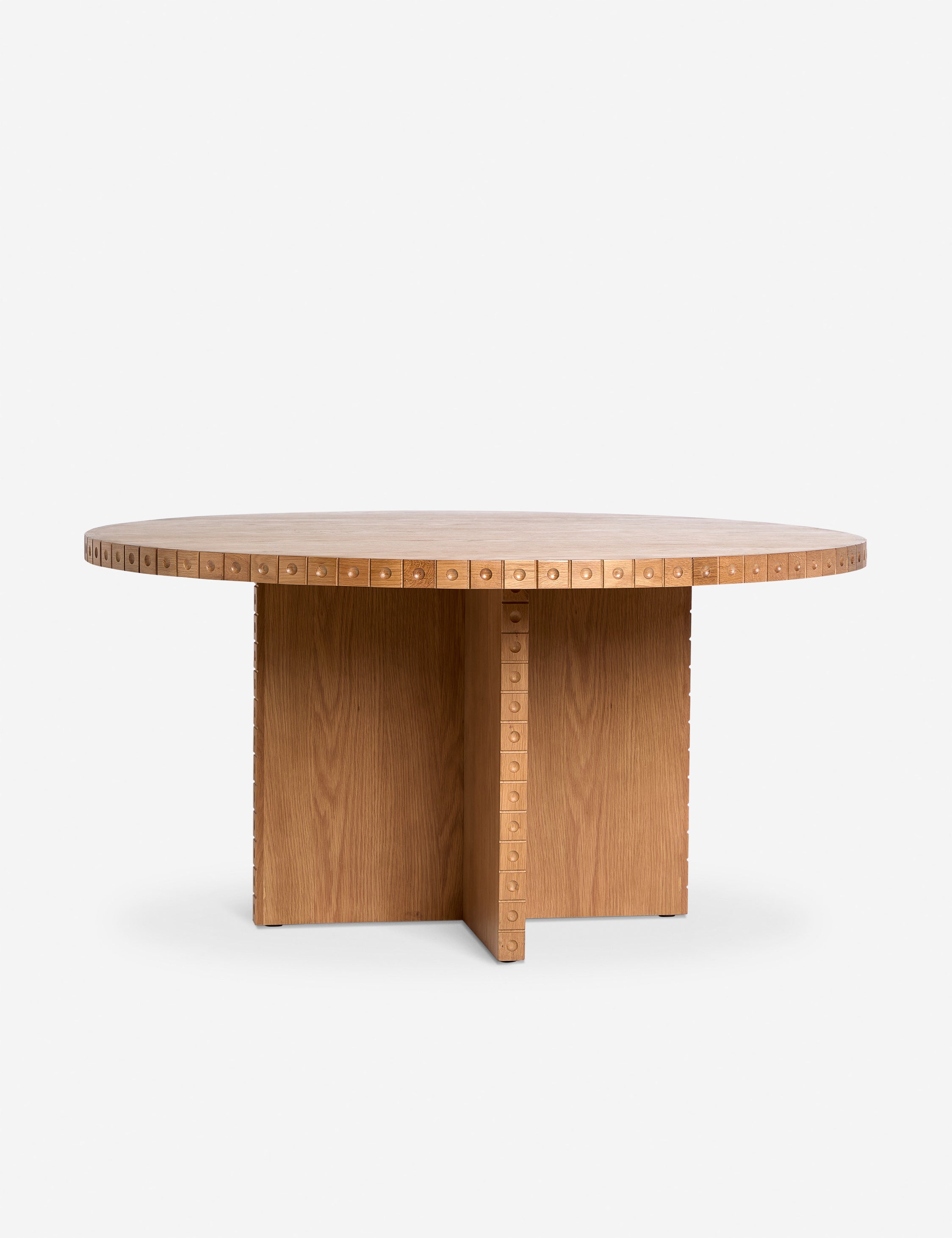 #color::natural | Edda round carved dot trim dining table