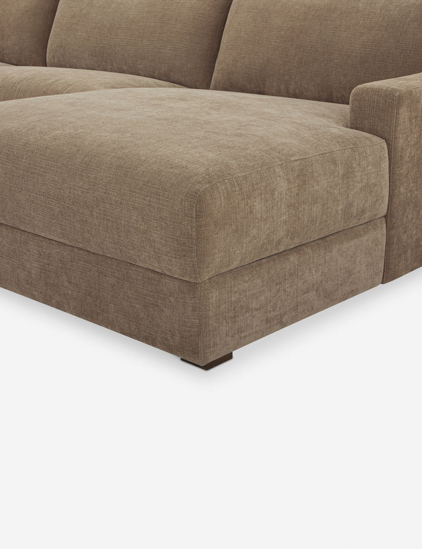 #color::taupe #configuration::right-facing