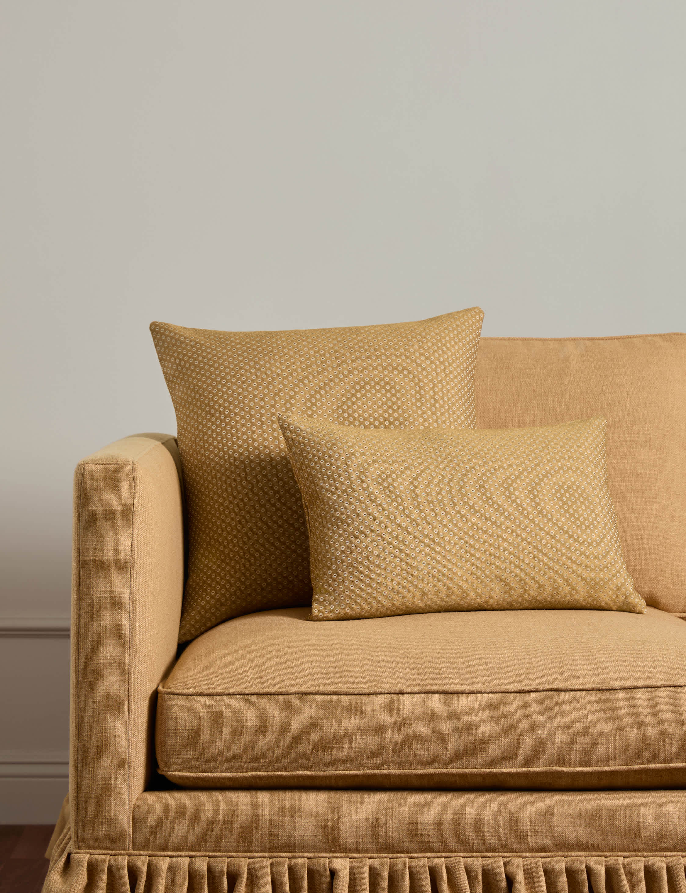 #color::marigold #style::lumbar #style::square