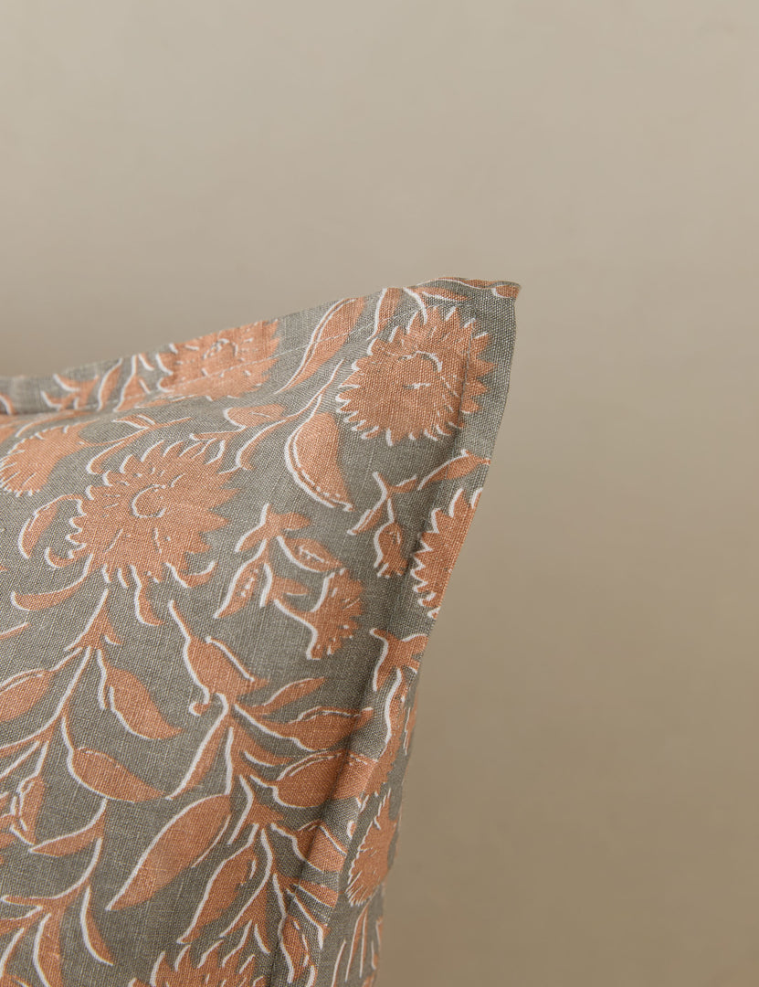 #color::blush-and-jade #size::standard #size::king #size::euro