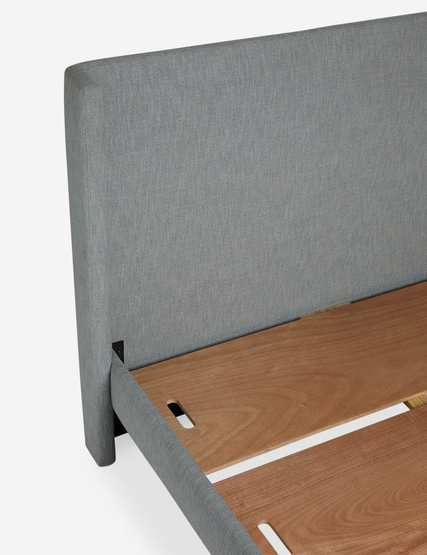 #color::pool #size::king #size::queen