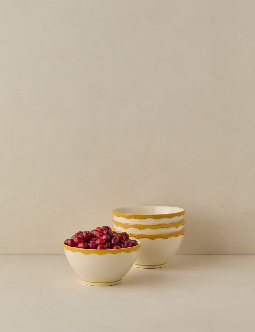 #color::giovanna-in-yellow #style::cereal-bowls--set-of-4