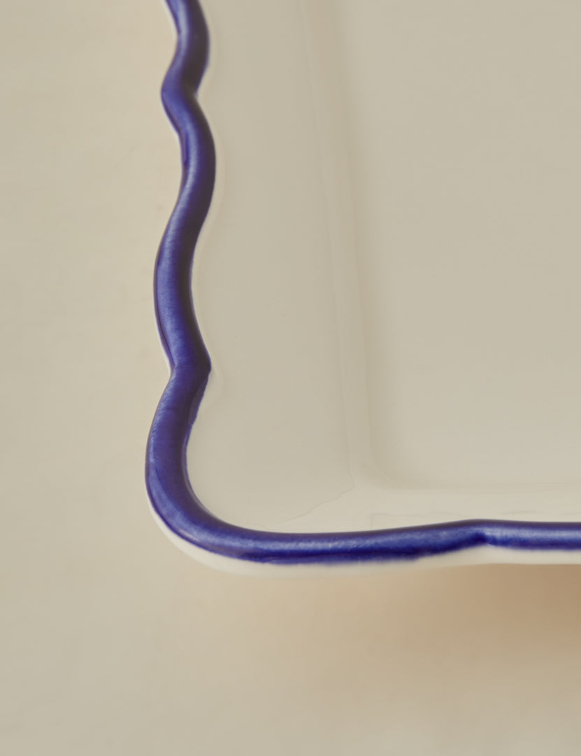 #color::jane-in-blue #style::rectangular-platter