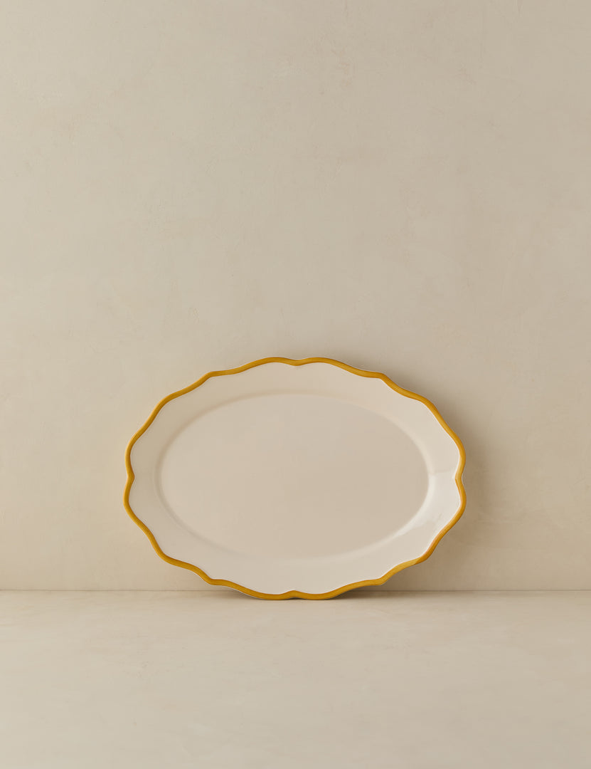#color::giovanna-in-yellow #style::oval-platter