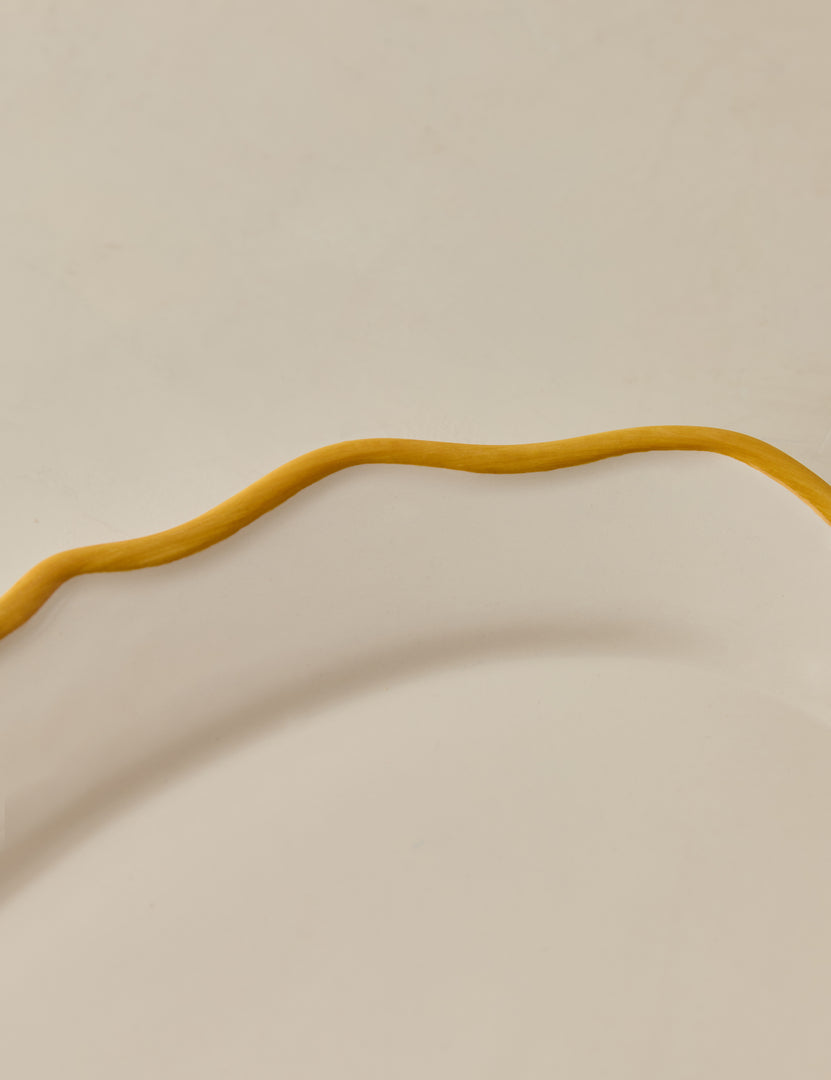 #color::giovanna-in-yellow #style::oval-platter