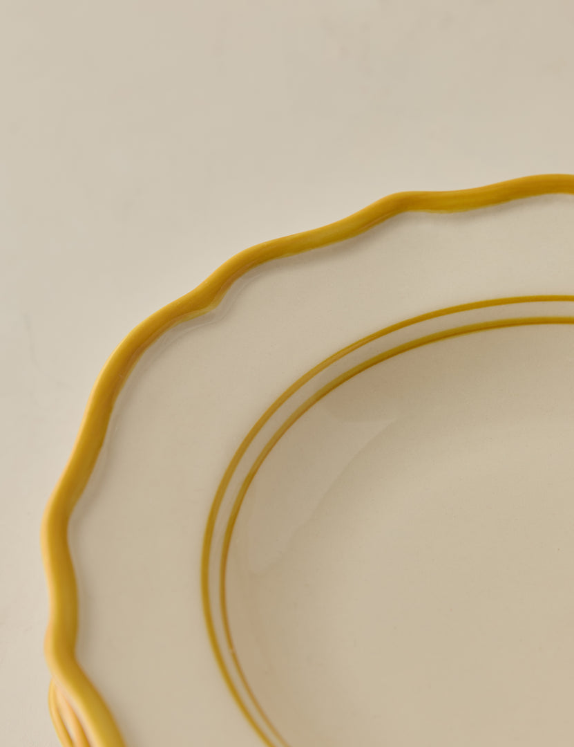 #color::giovanna-in-yellow #style::pasta-bowls--set-of-4