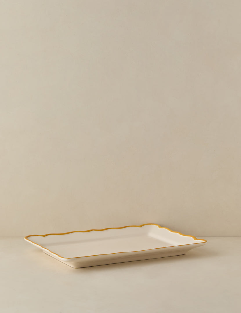 #color::giovanna-in-yellow #style::rectangular-platter