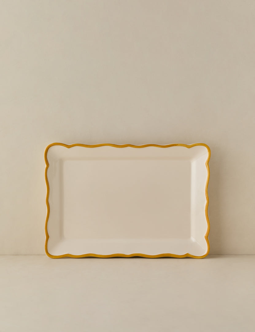 #color::giovanna-in-yellow #style::rectangular-platter